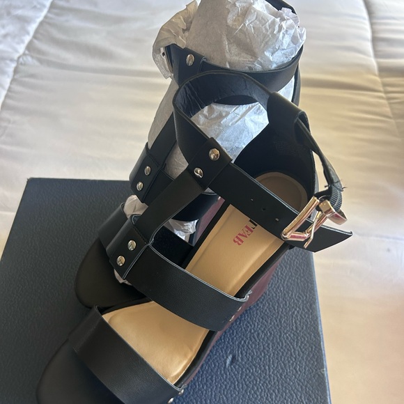 Just Fab brand new with box - Picture 8 of 16